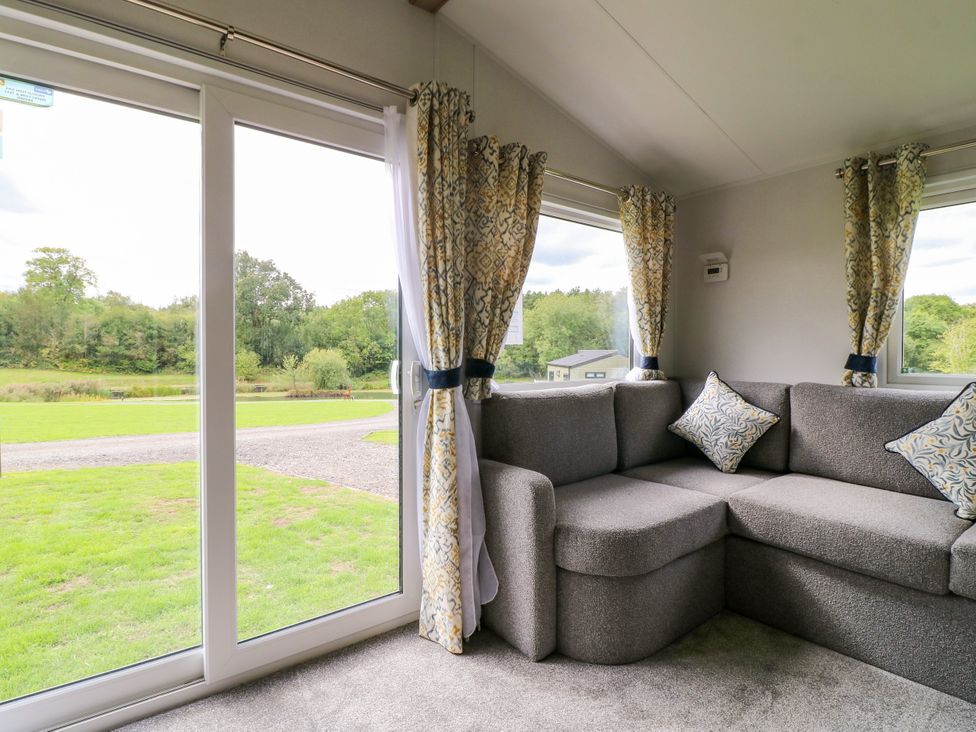 Barn Owl Lodge, view 2